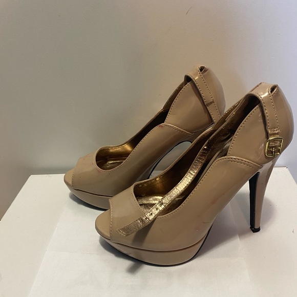 Women’s Ankle buckle platform Nude heels - Picture 2 of 4